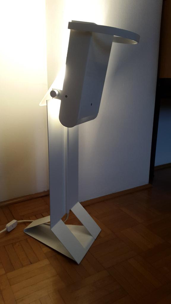 white floor lamp modern design