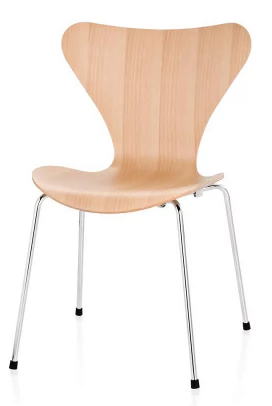 Series 7 chair by Arne Jacobsen